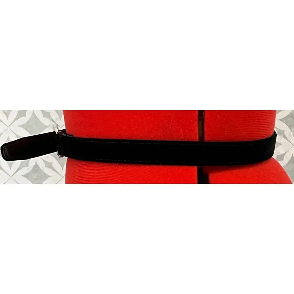Liz Claiborne Vintage 90s Chrome Silver  Buckle Black Velvet Belt Women 28”-32”